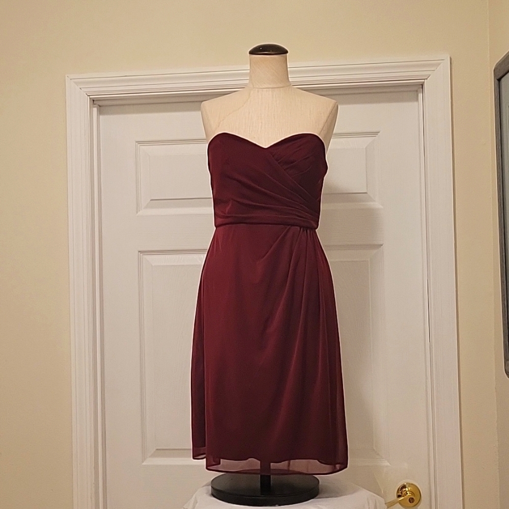 Davids Bridal strapless burgundy red dress size 6